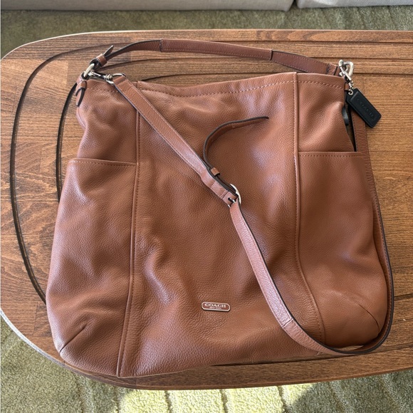 Coach Handbags - Coach Park Hobo bag Pebble Leather Shoulder Bag